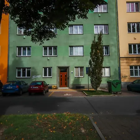 Apartmán Klidné Blízko Centra Ostravy *